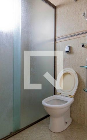 Casa à venda com 125m², 2 quartos e 2 vagas Casa à venda com 125m², 2 quartos e 2 vagasBanheiro