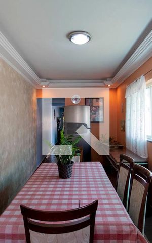 Casa à venda com 160m², 3 quartos e 2 vagas Casa à venda com 160m², 3 quartos e 2 vagasCozinha