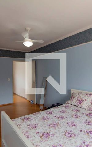 Casa à venda com 160m², 3 quartos e 2 vagas Casa à venda com 160m², 3 quartos e 2 vagasQuarto 1