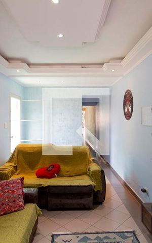 Casa à venda com 160m², 3 quartos e 2 vagas Casa à venda com 160m², 3 quartos e 2 vagasSala