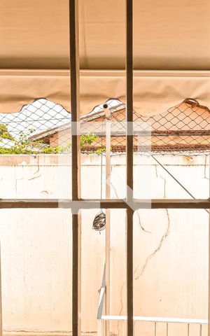 Casa à venda com 250m², 3 quartos e 4 vagas Casa à venda com 250m², 3 quartos e 4 vagasVista do Quarto 1