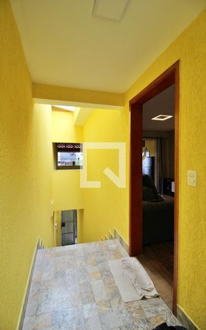 Casa à venda com 147m², 2 quartos e 2 vagasHall