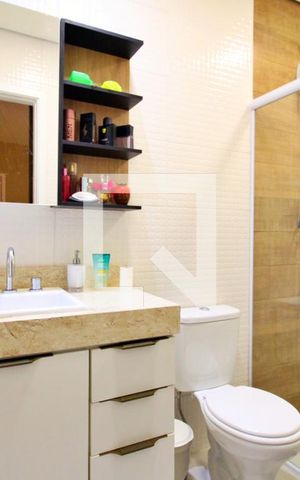 Casa à venda com 147m², 2 quartos e 2 vagasBanheiro da Suíte