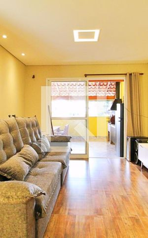 Casa à venda com 147m², 2 quartos e 2 vagasSala