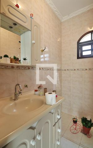 Casa à venda com 176m², 3 quartos e 2 vagasLavabo