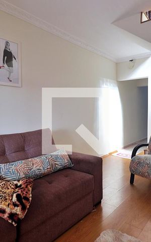 Casa à venda com 176m², 3 quartos e 2 vagasSala