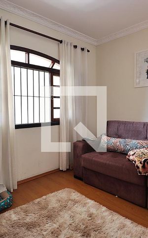 Casa à venda com 176m², 3 quartos e 2 vagasSala