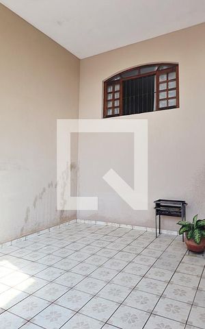 Casa à venda com 176m², 3 quartos e 2 vagasGaragem