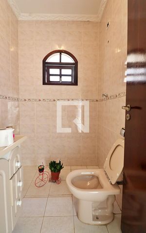 Casa à venda com 176m², 3 quartos e 2 vagasLavabo