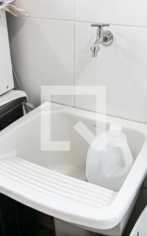 Casa de condomínio à venda com 78m², 3 quartos e 1 vaga Casa de condomínio à venda com 78m², 3 quartos e 1 vagaÁrea de Serviço