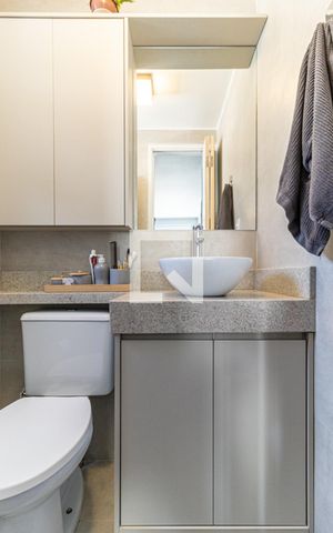 Apartamento para alugar com 34m², 1 quarto e 1 vagaBanheiro da Suíte - Armário