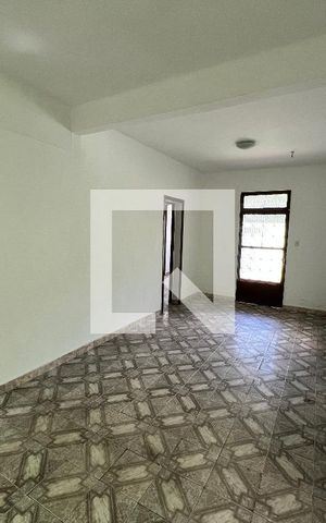 Casa à venda com 340m², 2 quartos e sem vagaSala