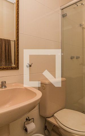Casa à venda com 729m², 4 quartos e 6 vagasBanheiro de serviço