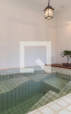 Casa à venda com 729m², 4 quartos e 6 vagasIdro