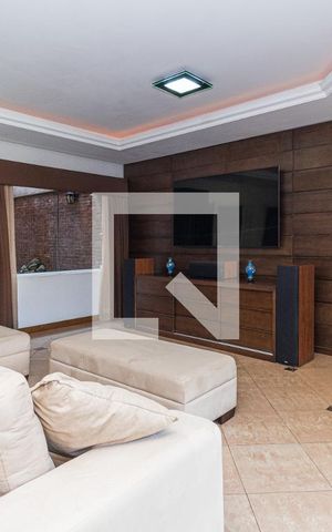 Casa à venda com 729m², 4 quartos e 6 vagasSala 2