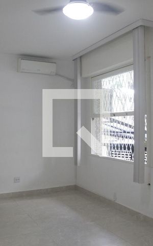 Apartamento para alugar com 85m², 2 quartos e sem vaga Apartamento para alugar com 85m², 2 quartos e sem vagaSala