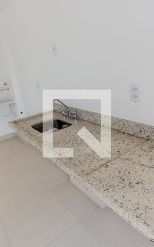 Studio à venda com 43m², 1 quarto e 1 vaga Studio à venda com 43m², 1 quarto e 1 vagaCozinha e Área de Serviço