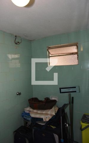 Casa à venda com 124m², 5 quartos e 1 vagaBanheiro de Serviço
