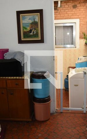 Casa à venda com 124m², 5 quartos e 1 vagaQuarto de Serviço