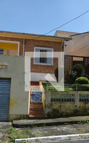 Casa à venda com 124m², 5 quartos e 1 vagaFachada