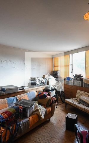 Casa à venda com 300m², 4 quartos e 5 vagas Casa à venda com 300m², 4 quartos e 5 vagasSala da edícula