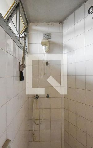 Casa à venda com 300m², 4 quartos e 5 vagas Casa à venda com 300m², 4 quartos e 5 vagasSala da edícula