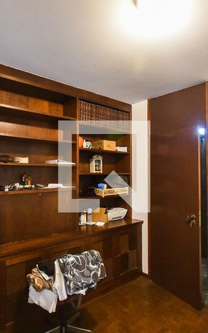 Casa à venda com 300m², 4 quartos e 5 vagas Casa à venda com 300m², 4 quartos e 5 vagasQuarto 1