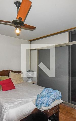 Casa à venda com 300m², 4 quartos e 5 vagas Casa à venda com 300m², 4 quartos e 5 vagasSuíte 2