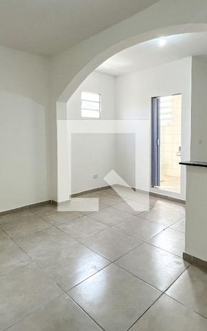 Apartamento para alugar com 35m², 2 quartos e sem vaga Apartamento para alugar com 35m², 2 quartos e sem vagaSala/Cozinha