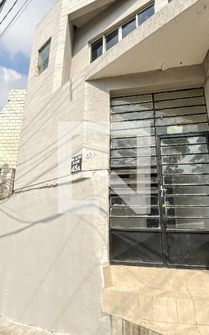 Apartamento para alugar com 35m², 2 quartos e sem vaga Apartamento para alugar com 35m², 2 quartos e sem vagaFachada
