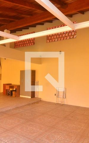 Casa à venda com 280m², 4 quartos e 3 vagasGaragem