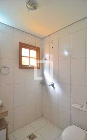 Casa à venda com 280m², 4 quartos e 3 vagasBanheiro 2