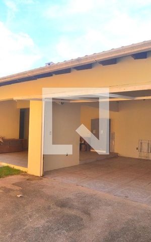 Casa à venda com 280m², 4 quartos e 3 vagasPátio