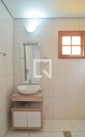 Casa à venda com 280m², 4 quartos e 3 vagasBanheiro 2