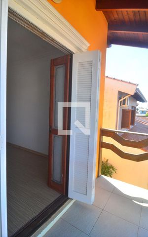 Casa à venda com 280m², 4 quartos e 3 vagasSacada