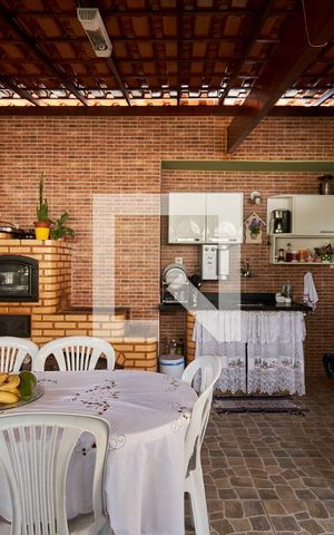 Casa à venda com 102m², 2 quartos e sem vaga Casa à venda com 102m², 2 quartos e sem vagaCozinha / Área de Serviço / Terraço
