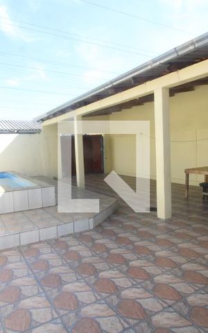 Casa à venda com 130m², 3 quartos e 2 vagasPiscina