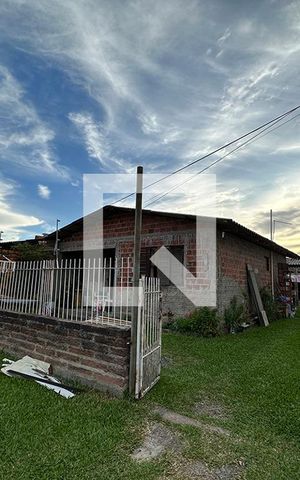 Casa à venda com 140m², 4 quartos e 1 vagaFachada