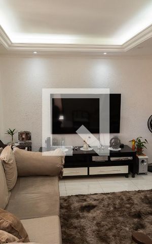 Casa à venda com 201m², 3 quartos e 3 vagas Casa à venda com 201m², 3 quartos e 3 vagasSala