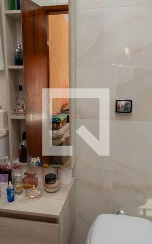 Casa à venda com 201m², 3 quartos e 3 vagas Casa à venda com 201m², 3 quartos e 3 vagasBanheiro - Suíte