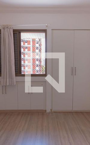 Apartamento à venda com 137m², 4 quartos e 2 vagas Apartamento à venda com 137m², 4 quartos e 2 vagasQuarto