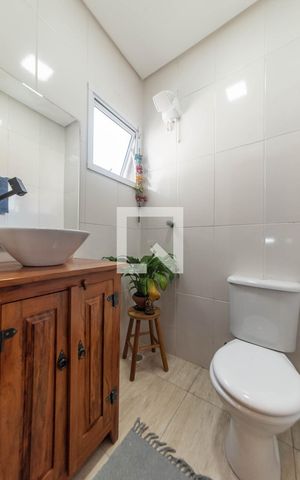 Apartamento à venda com 85m², 2 quartos e 1 vaga Apartamento à venda com 85m², 2 quartos e 1 vagaBanheiro da Suíte