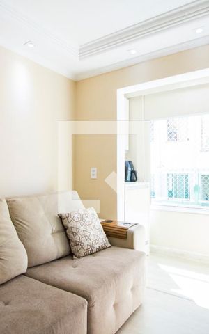 Apartamento à venda com 67m², 3 quartos e 1 vaga Apartamento à venda com 67m², 3 quartos e 1 vagaSala