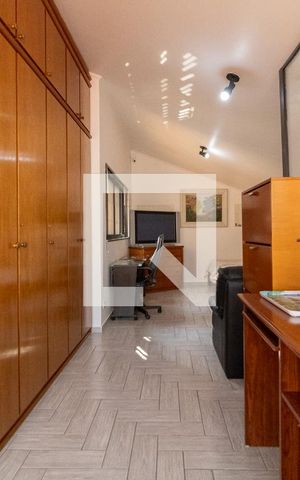 Casa para alugar com 390m², 5 quartos e 4 vagas Casa para alugar com 390m², 5 quartos e 4 vagasCobertura