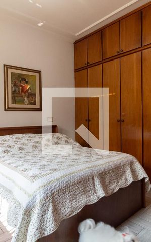 Casa para alugar com 390m², 5 quartos e 4 vagas Casa para alugar com 390m², 5 quartos e 4 vagasSuíte 1