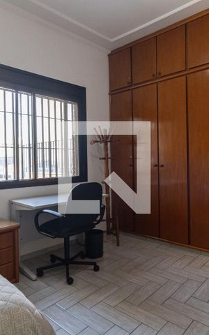 Casa para alugar com 390m², 5 quartos e 4 vagas Casa para alugar com 390m², 5 quartos e 4 vagasQuarto 4