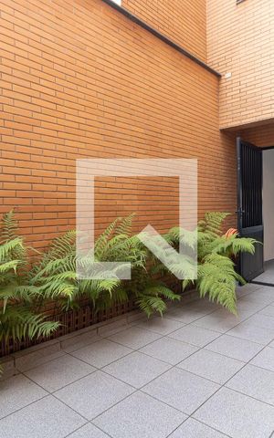 Casa para alugar com 390m², 5 quartos e 4 vagas Casa para alugar com 390m², 5 quartos e 4 vagasQuintal