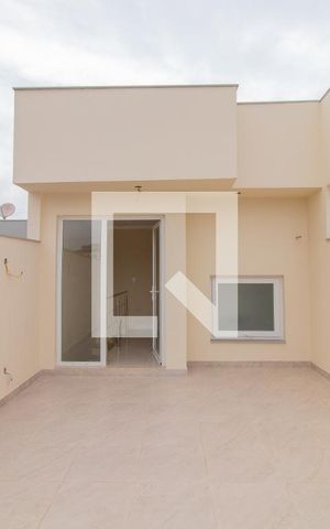 Casa de condomínio à venda com 130m², 3 quartos e 1 vaga Casa de condomínio à venda com 130m², 3 quartos e 1 vagaTerraço