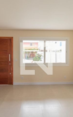 Casa de condomínio à venda com 130m², 3 quartos e 1 vaga Casa de condomínio à venda com 130m², 3 quartos e 1 vagaSala