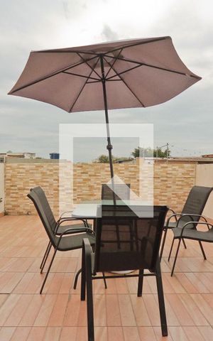 Casa à venda com 230m², 4 quartos e 1 vaga Casa à venda com 230m², 4 quartos e 1 vagaÁrea externa